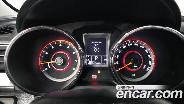 KG_Mobility_Ssangyong TIBOLI 2017 thumb 8