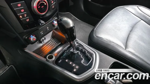 KG_Mobility_Ssangyong TIBOLI 2017 thumb 9