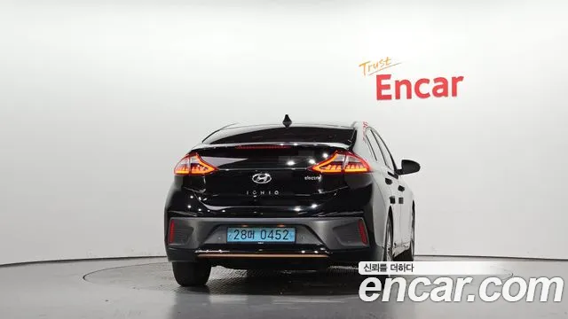 Hyundai IONIQ 6 2016 thumb 4