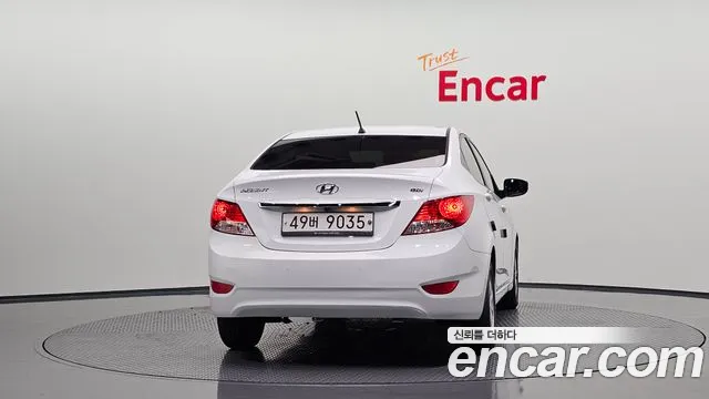 Hyundai Accent 2013 thumb 4
