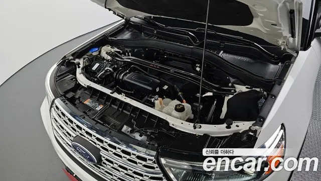 Ford Explorer 2020 thumb 6