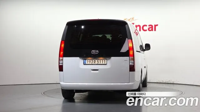 Hyundai Staria 2022 thumb 4