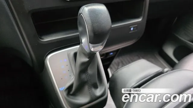 Hyundai Staria 2022 thumb 9