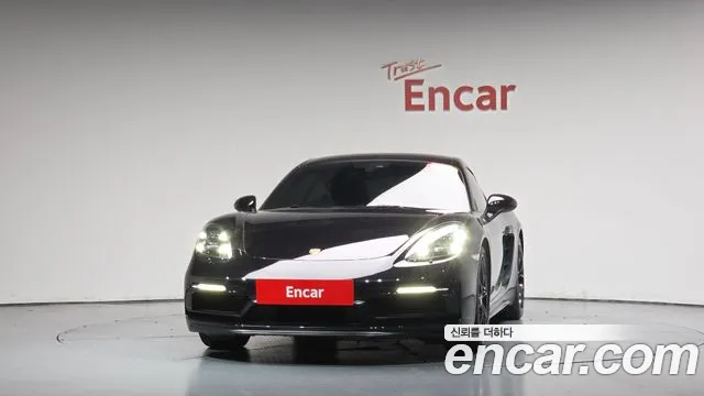 Porsche Cayman 2018 thumb 2