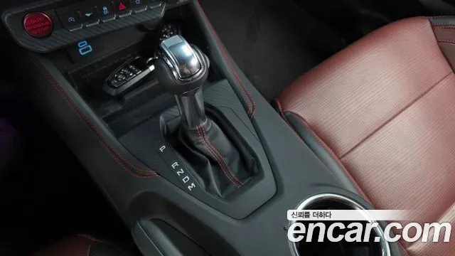 Ford Mustang Mach-E 2024 thumb 9