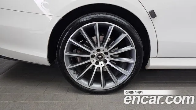 Mercedes-Benz E-Класс 2019 thumb 5