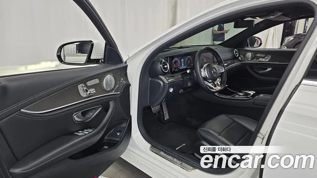 Mercedes-Benz E-Класс 2019 thumb 10