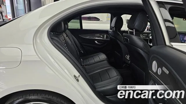 Mercedes-Benz E-Класс 2019 thumb 11