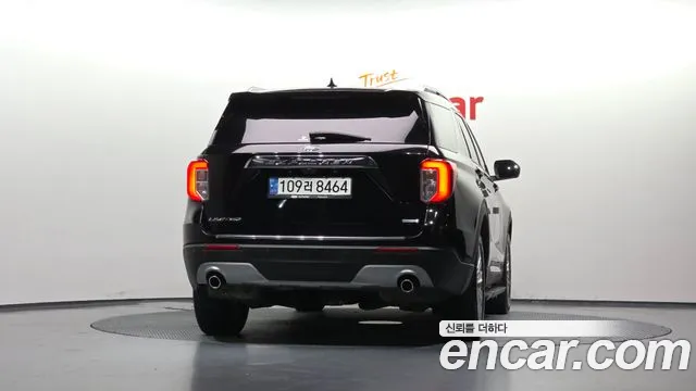 Ford Explorer 2020 thumb 4