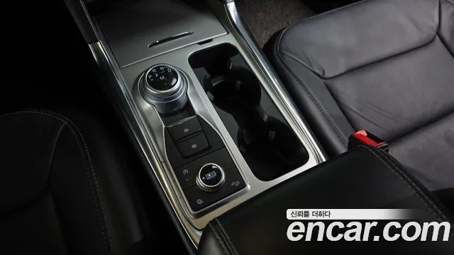 Ford Explorer 2020 thumb 9