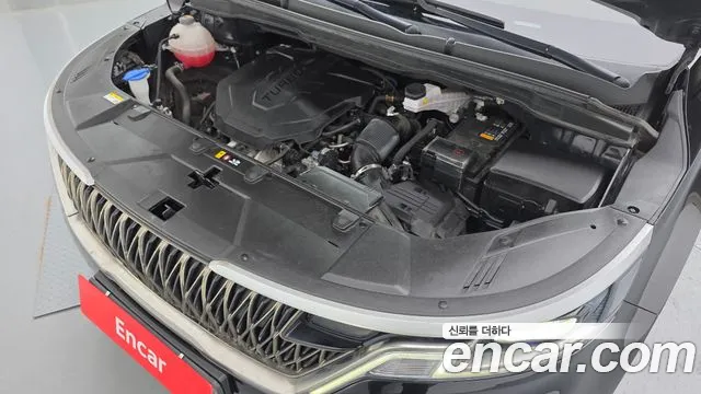 Kia Carnival 2023 thumb 6