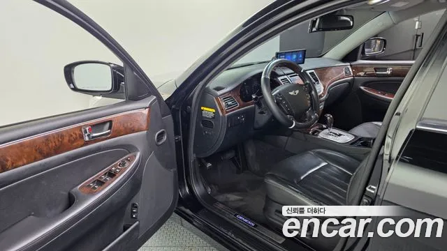 Hyundai Genesis 2009 thumb 10