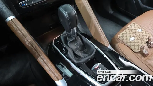 Renault-KoreaSamsung Koleos 2021 thumb 9