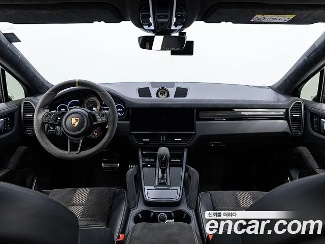 Porsche Cayenne 2022 thumb 7