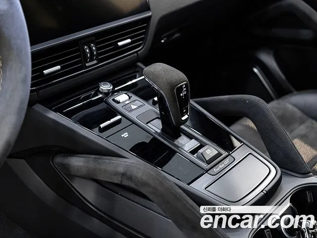 Porsche Cayenne 2022 thumb 9