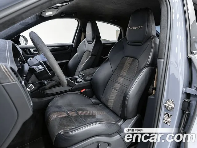 Porsche Cayenne 2022 thumb 10