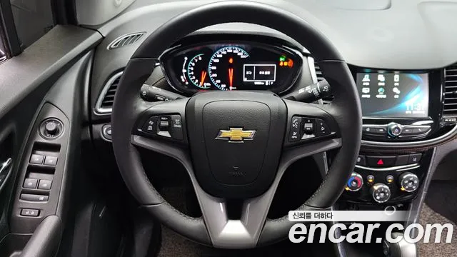 ChevroletGMDaewoo Tracker 2017 thumb 12