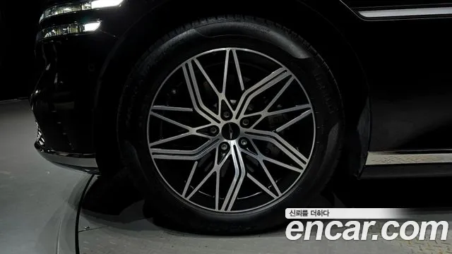 Genesis G90 2023 thumb 5