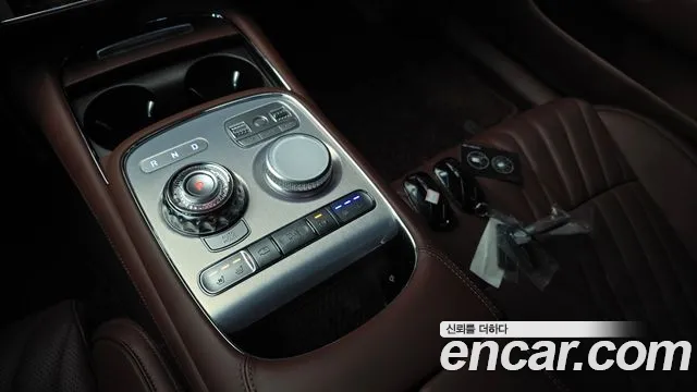 Genesis G90 2023 thumb 9