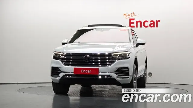Volkswagen Touareg 2023 thumb 2