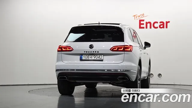 Volkswagen Touareg 2023 thumb 3
