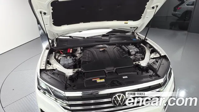 Volkswagen Touareg 2023 thumb 5
