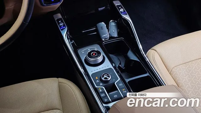 Kia Sorento 2023 thumb 9