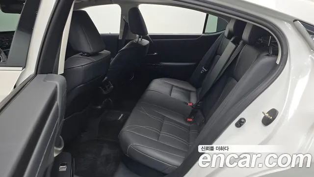 Lexus ES 2022 thumb 12
