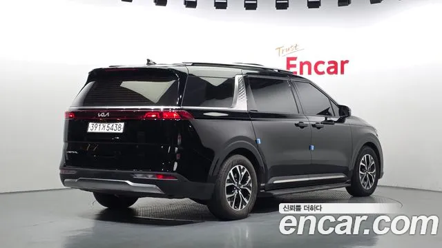 Kia Carnival 2022 thumb 2