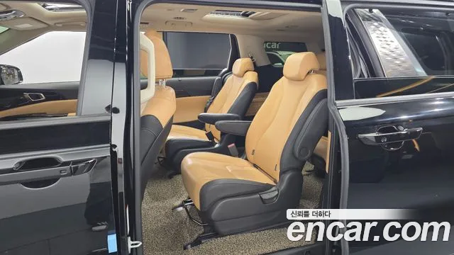 Kia Carnival 2022 thumb 11