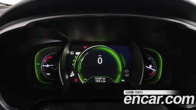 Renault-KoreaSamsung Megane 2016 thumb 8