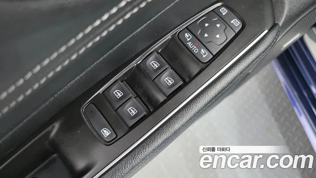 Renault-KoreaSamsung Megane 2016 thumb 12