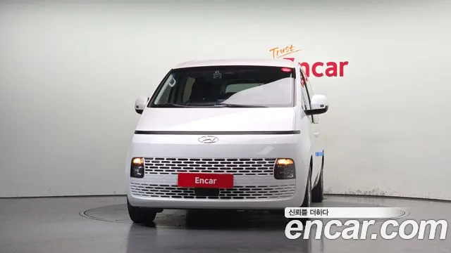 Hyundai Staria 2022 thumb 3