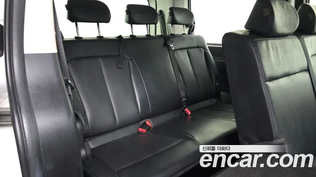 Hyundai Staria 2022 thumb 12
