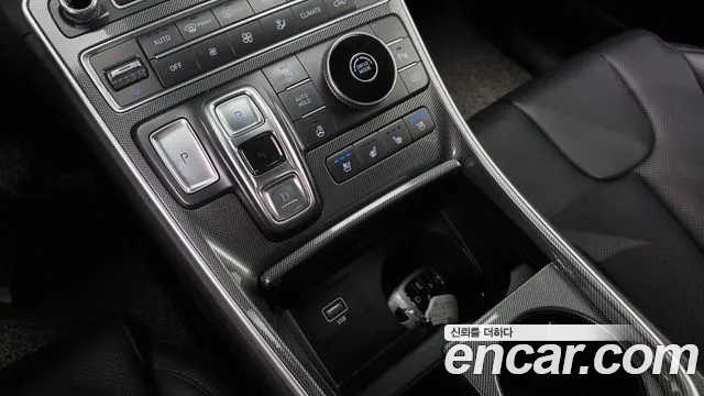 Hyundai Santa Fe 2021 thumb 9