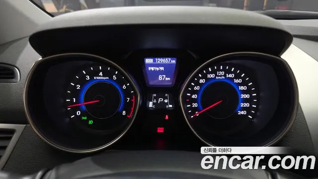 Hyundai Avante 2012 thumb 8