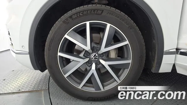 Volkswagen Touareg 2021 thumb 5