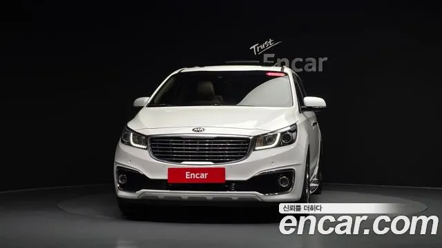 Kia Carnival 2017 thumb 2