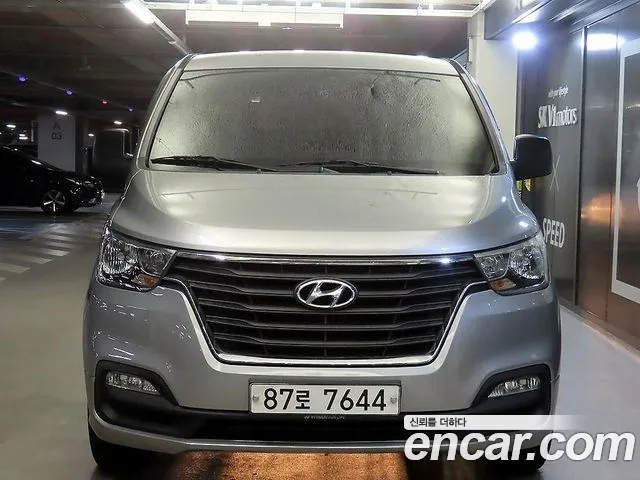 Hyundai Starex 2018 thumb 2