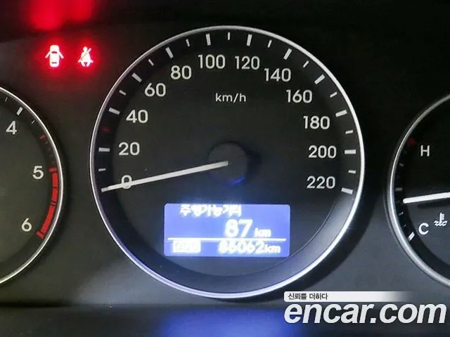 Hyundai Starex 2018 thumb 9