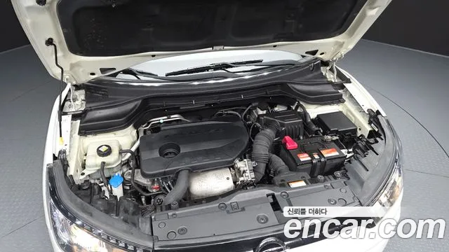 KG_Mobility_Ssangyong TIBOLI 2016 thumb 6
