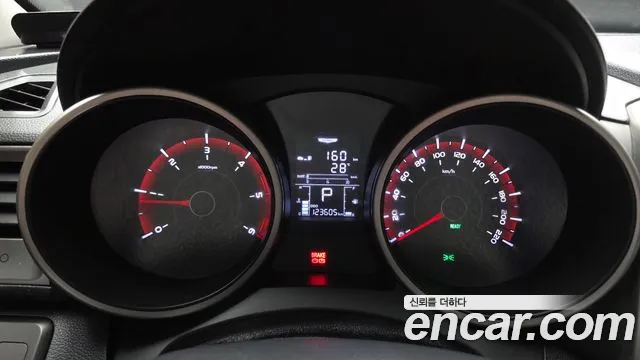 KG_Mobility_Ssangyong TIBOLI 2016 thumb 8