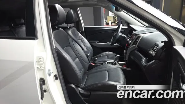KG_Mobility_Ssangyong TIBOLI 2016 thumb 11