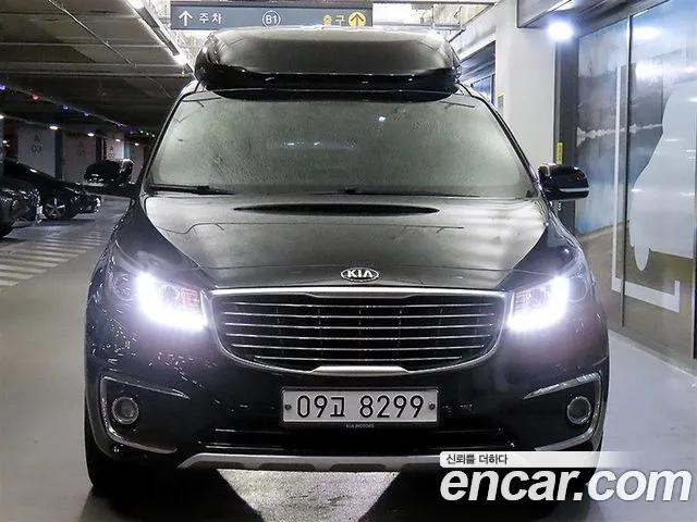 Kia Carnival 2018 thumb 2