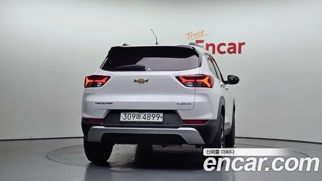 ChevroletGMDaewoo TrailBlazer 2020 thumb 4