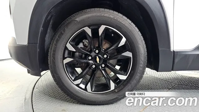 ChevroletGMDaewoo TrailBlazer 2020 thumb 5