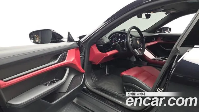Porsche Taycan 2025 thumb 10