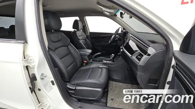 KG_Mobility_Ssangyong KORANDO 2019 thumb 12