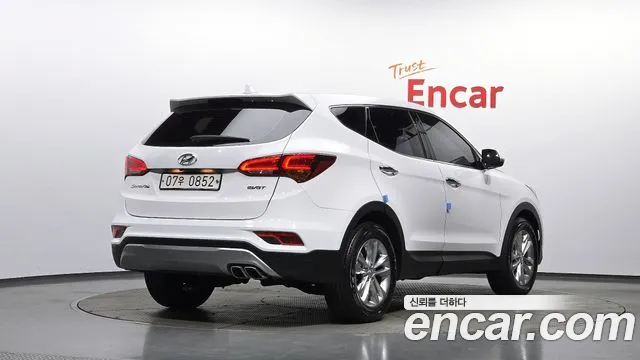 Hyundai Santa Fe 2016 thumb 2