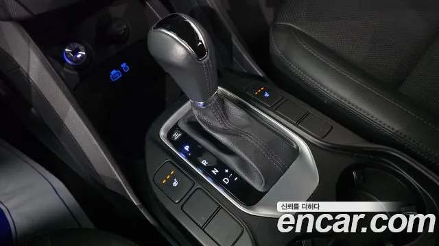 Hyundai Santa Fe 2016 thumb 9